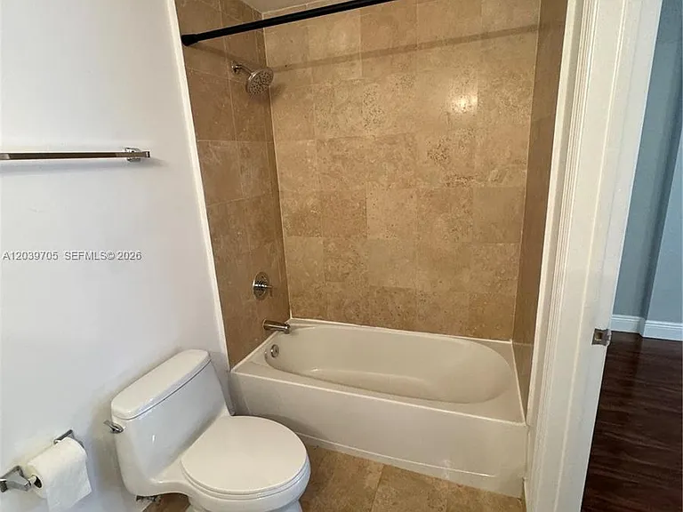 3339 Virginia St #105 — Photo 14