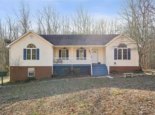 2105 Pine Oak Ct, Moseley, VA 23120