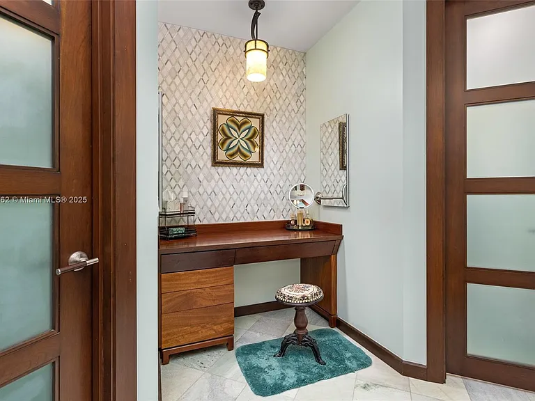 70 Bay Colony Ln — Photo 65