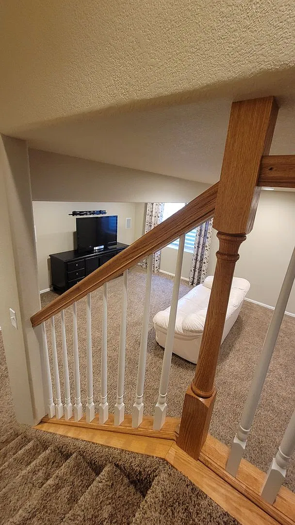 Charming 1-Bedroom Basement Apartment in Pine Creek All Utilities Included! — Photo 1