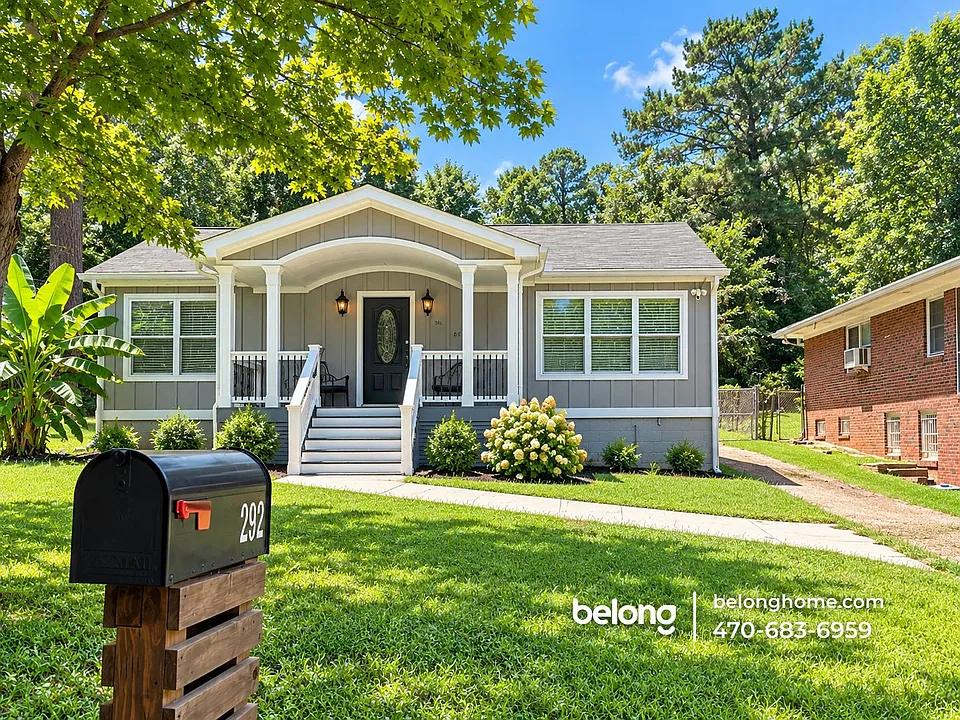 292 Richardson Rd NW