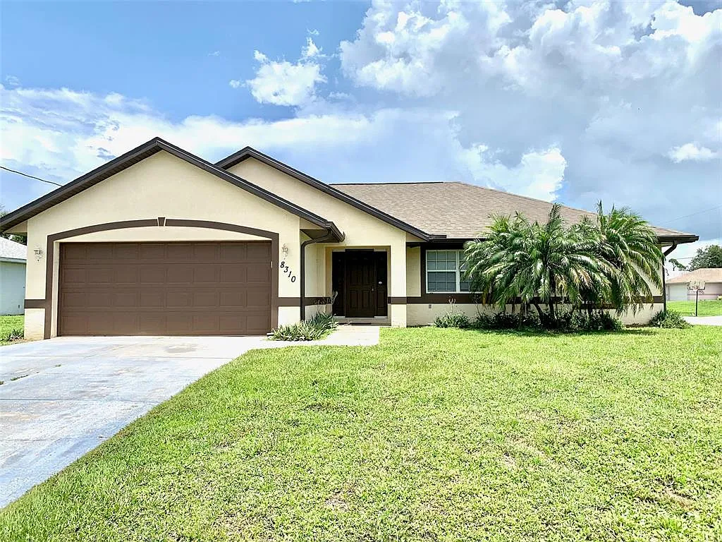 3 bed, 2.0 bath, 1405 sqft, $1,800 — Photo 1