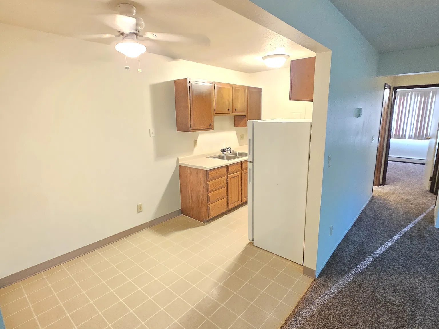 2 bed, $950 — Photo 1