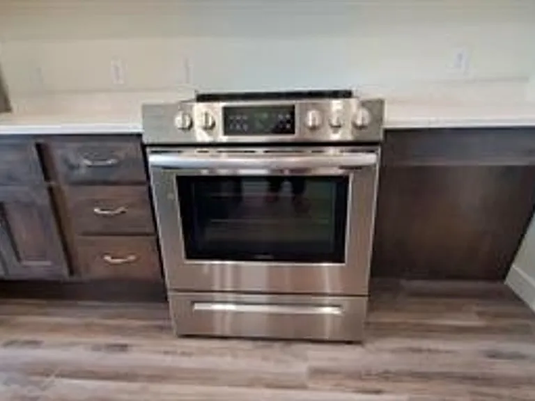 715 Lake Shore Dr NE #106 — Photo 17
