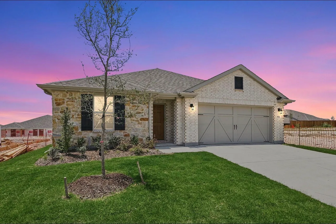 4 bed, 2065 sqft, $2,495 — Photo 1