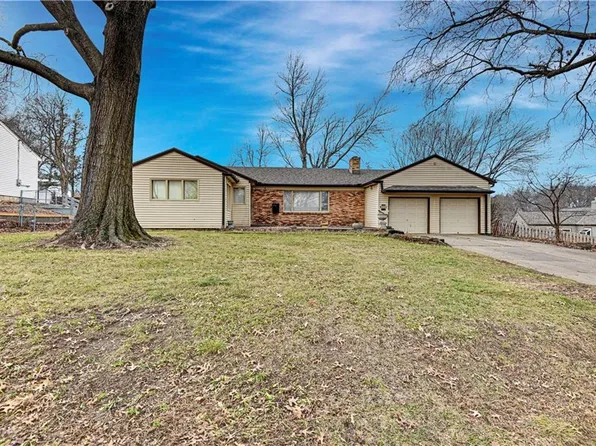 9508 Madison Ave, Kansas City, MO 64114