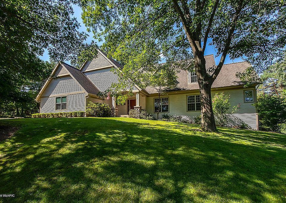 1st image of 7800 Loral Pines Dr SE