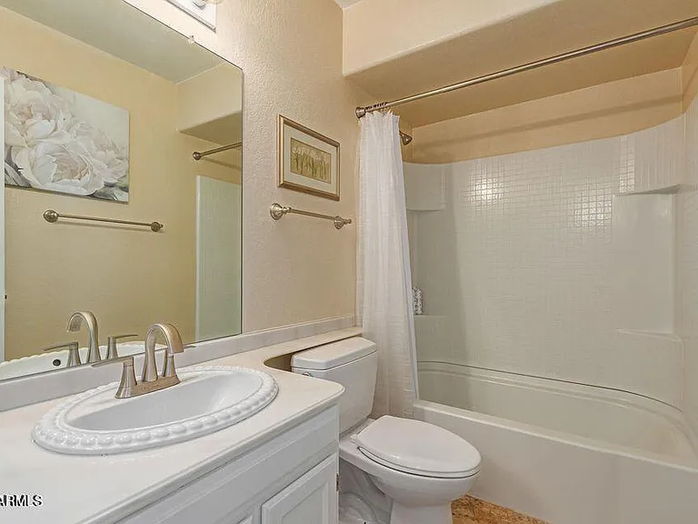 2705 W Summit Pl — Photo 11