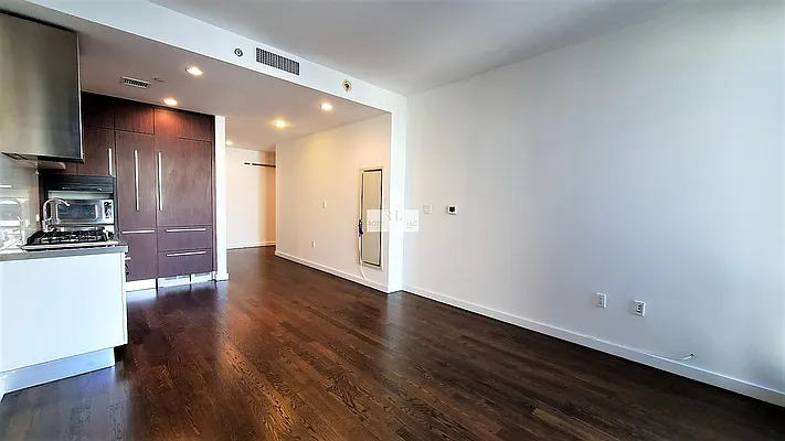 Rented by Rossi Living | media 9