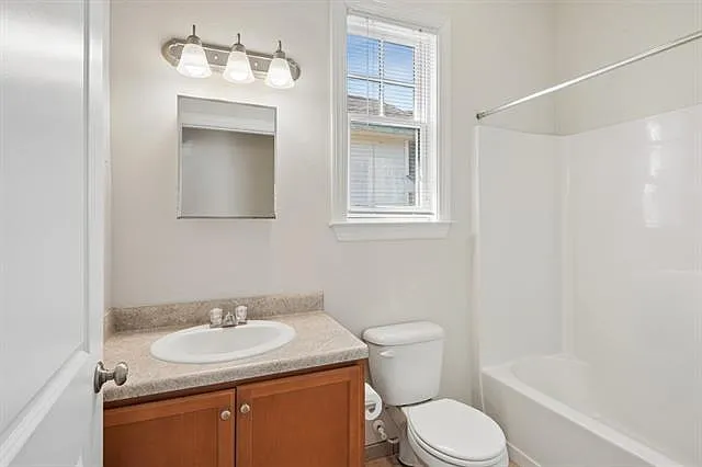 626 Saint Maurice Ave — Photo 15