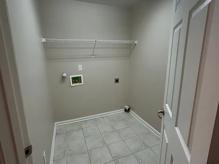 1390 Island Town Dr — Photo 15