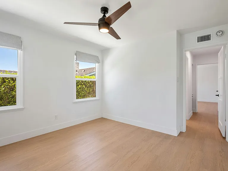 3409 Palos Verdes Dr N — Photo 47