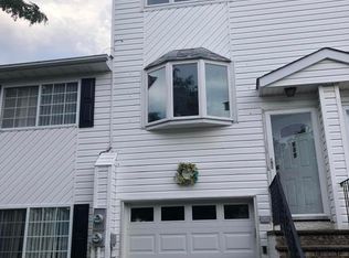 515 Tarrytown Ave, Staten Island, NY 10306
