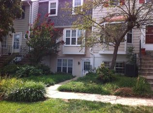 4050 Spring Run Ct, Chantilly, VA 20151