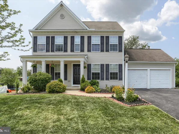 7100 Creek Crossing Dr, Harrisburg, PA 17111