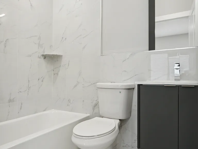 2125 Norris St #2 — Photo 7