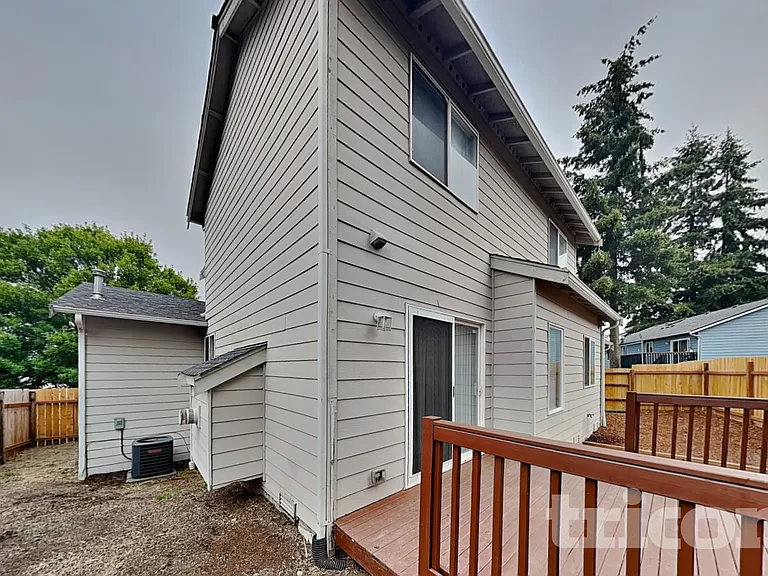 2943 Lowren Loop — Photo 15