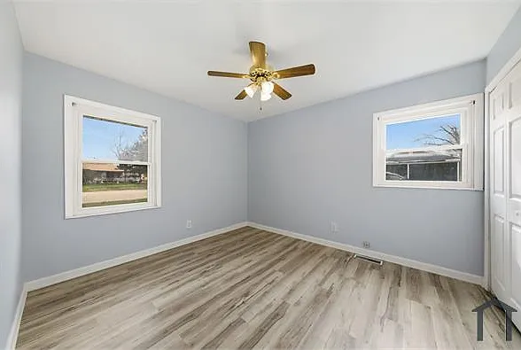 850 Saint Bartholomew Dr — Photo 3
