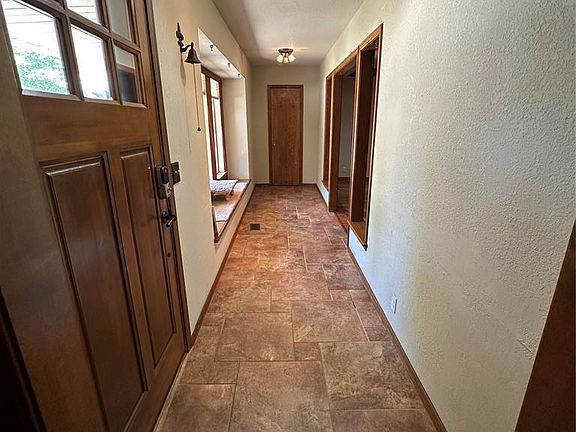 5th image of 341 E Grand Teton Ct