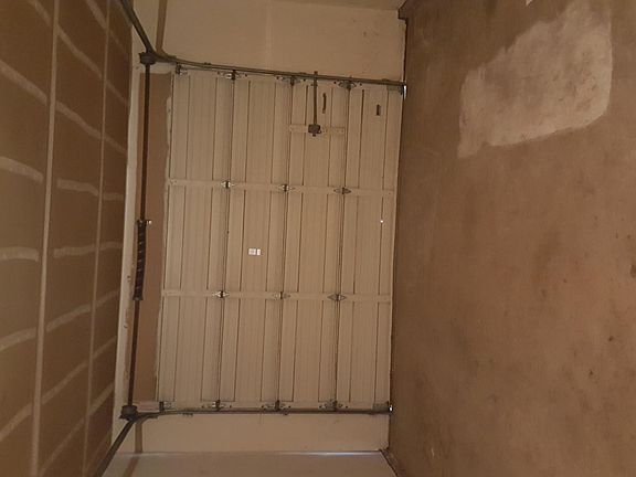 Attached garage with laundry hookups