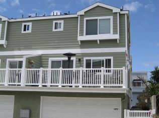 1079 Loma Dr, Hermosa Beach, CA 90254