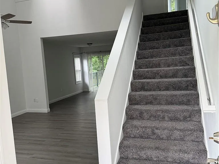 4341 Frontenac Dr — Photo 4
