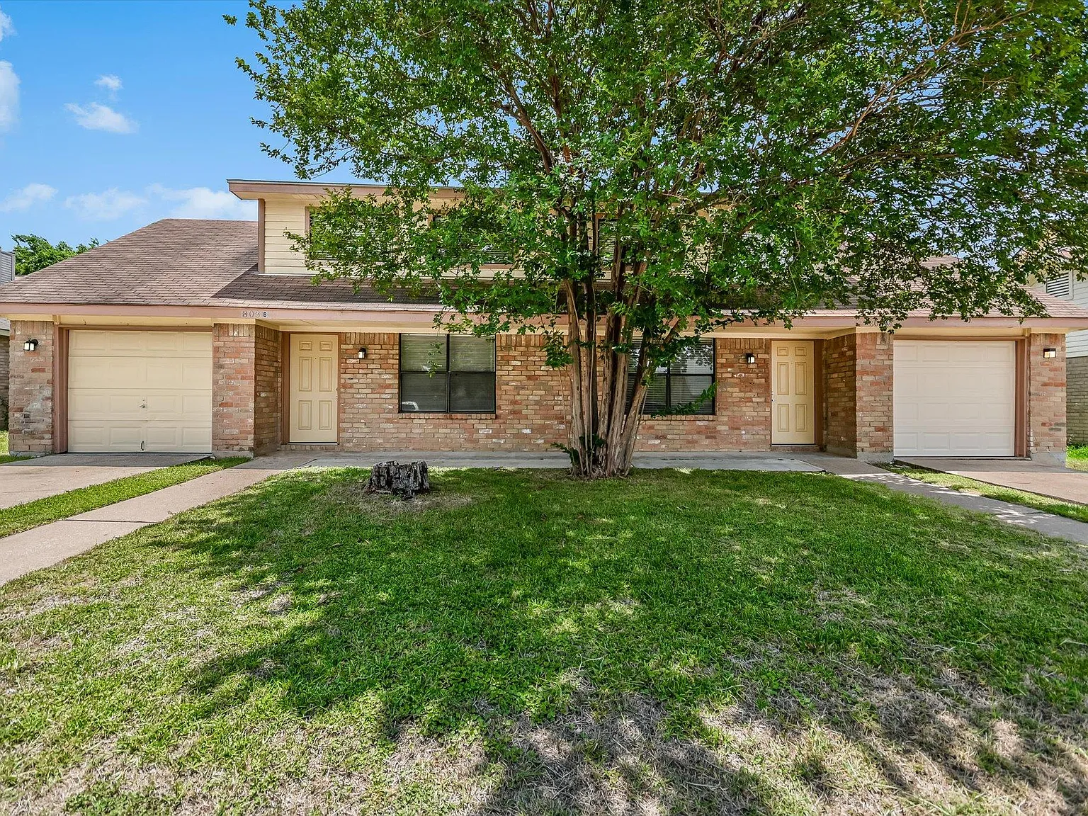 2 bed, 2.0 bath, 1276 sqft, $1,600 — Photo 1