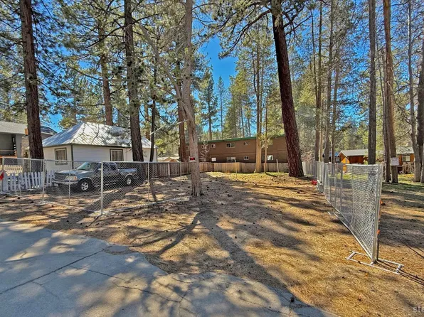 1068 Reno Ave, South Lake Tahoe, CA 96150