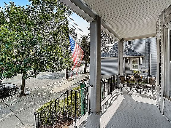 4th image of 763 Kearny Ave