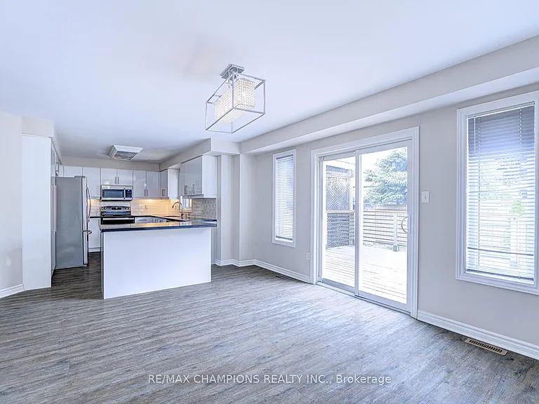 20 Bell St — Photo 24