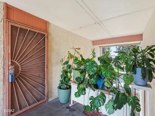 1600 N Wilmot Rd Unit 202, Tucson, AZ 85712