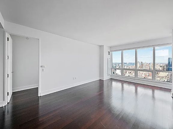 4th image of 350 W 42nd St APT 60C