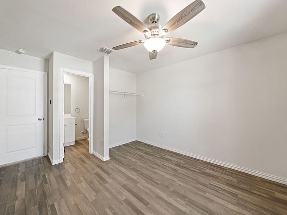 5th image of 910 Cecelia St #A