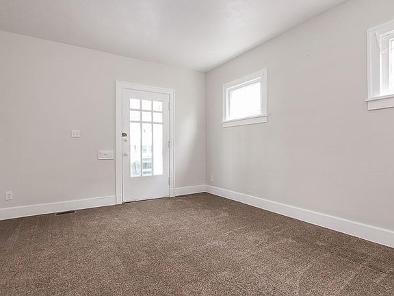 4th image of 1807 Wexford Ave #1
