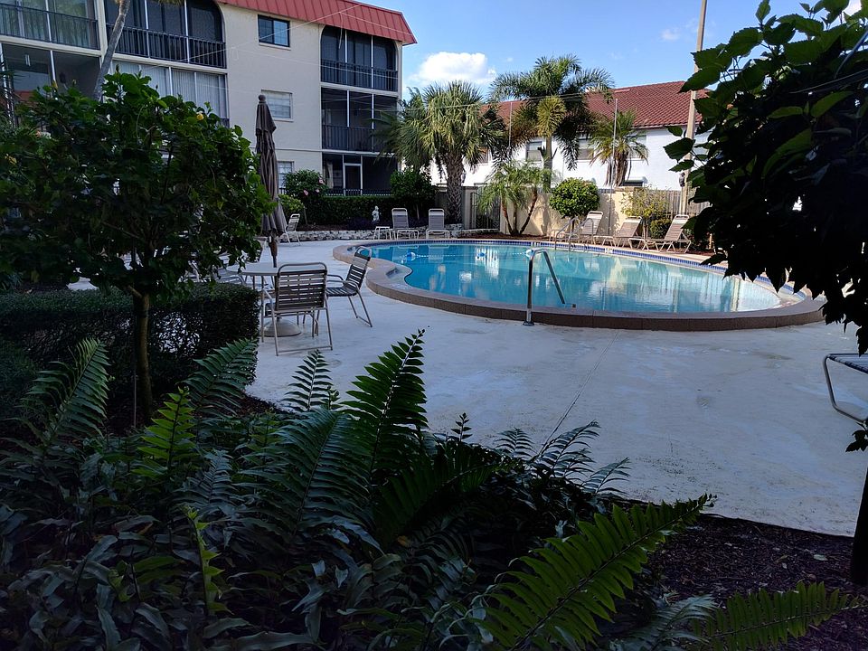 1st image of 10530 77th Ter APT 123