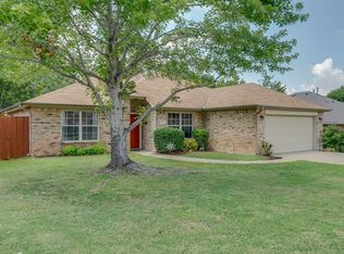 605 Blair Dr, Lewisville, TX 75057