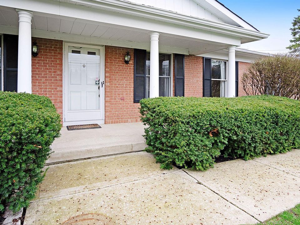 1377 Francisco Rd, Columbus, OH 43220 Zillow