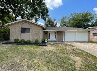 1004 Ashland Dr, Mesquite, TX 75149