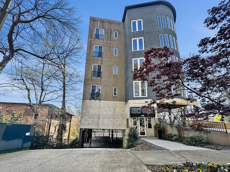 140 Alden Ave NW APT 201 photo 1