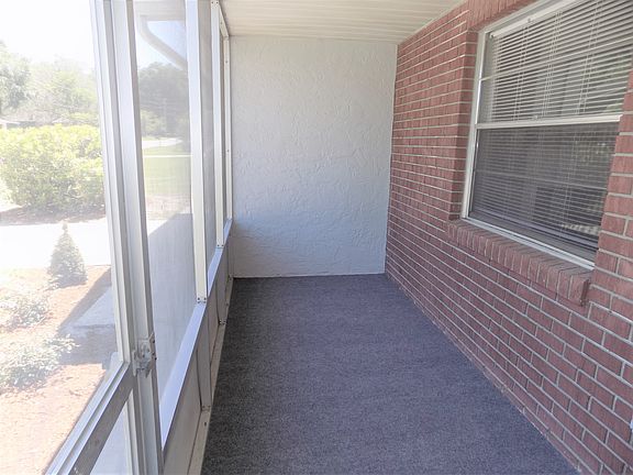5th image of 2842 NE 18th Ct