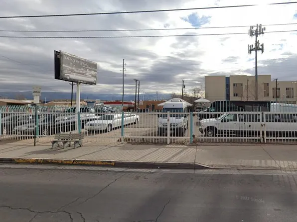 1220 4th St NW, Albuquerque, NM 87102