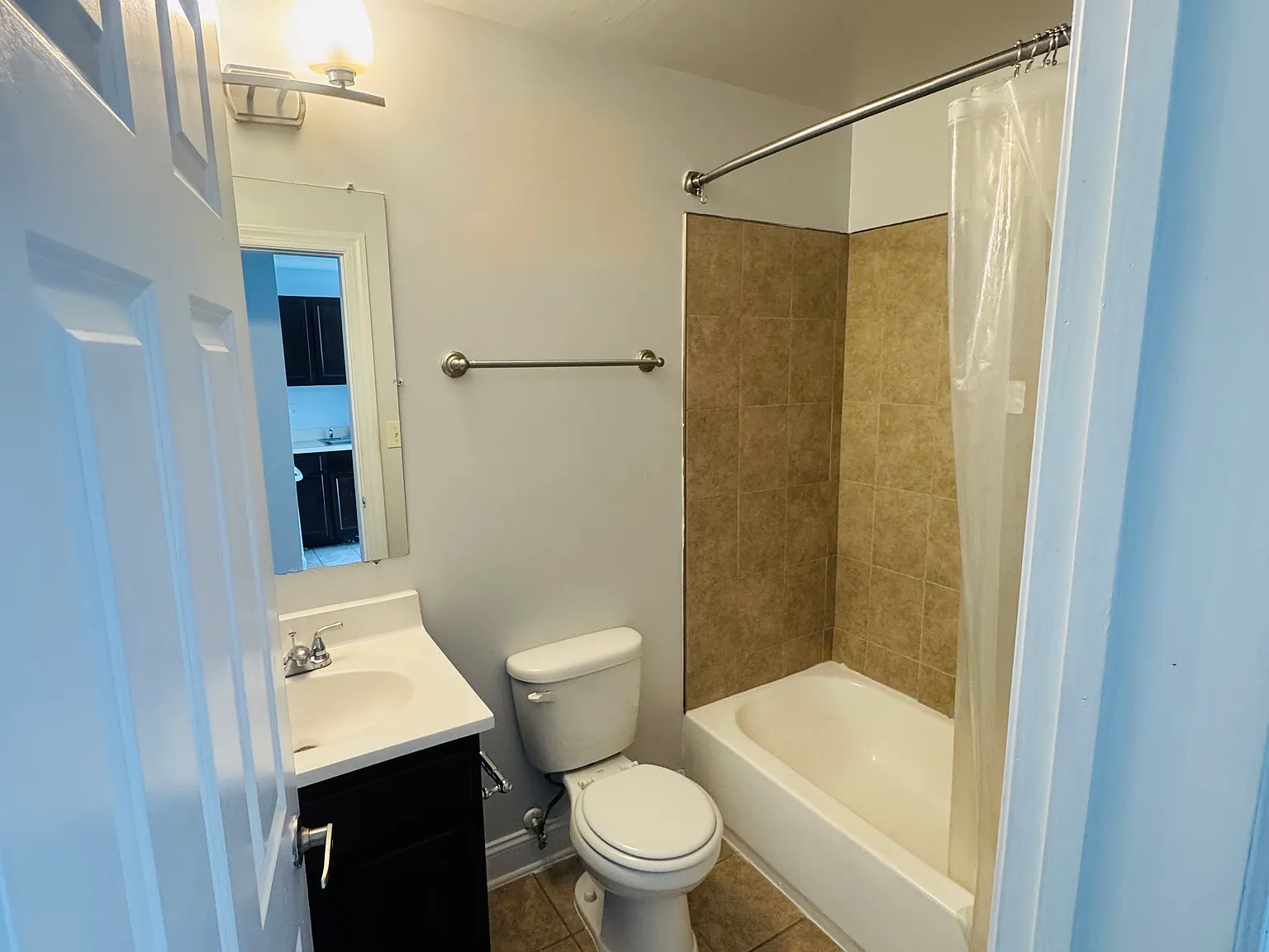 1 bed, 550 sqft, $1,300 — Photo 4