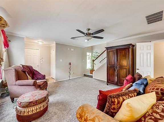 4th image of 1027 Enfilar Ln
