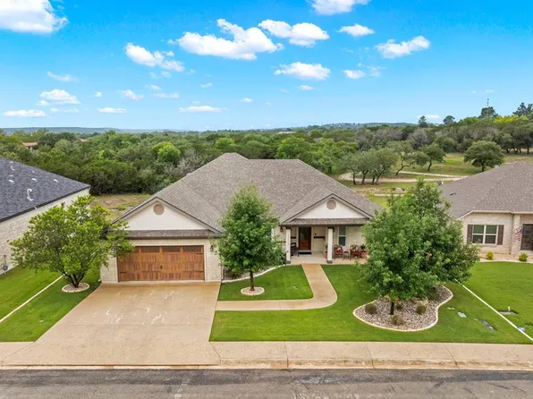 2009 Athens Ave, Kerrville, TX 78028