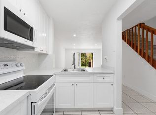 6854 NW 173rd Dr APT 209, Hialeah, FL 33015
