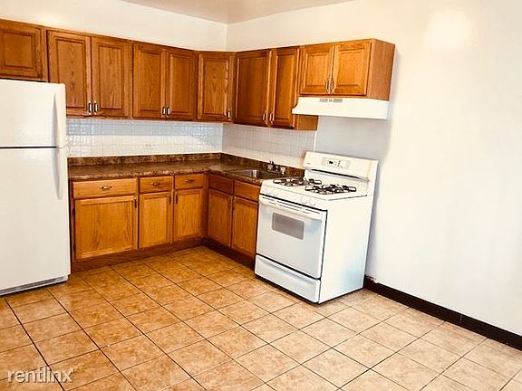 #304 Kitchen