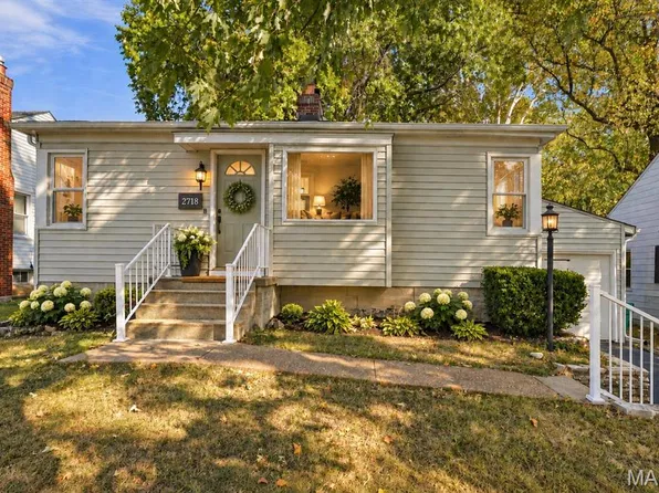 2718 Bremerton Rd, Saint Louis, MO 63144