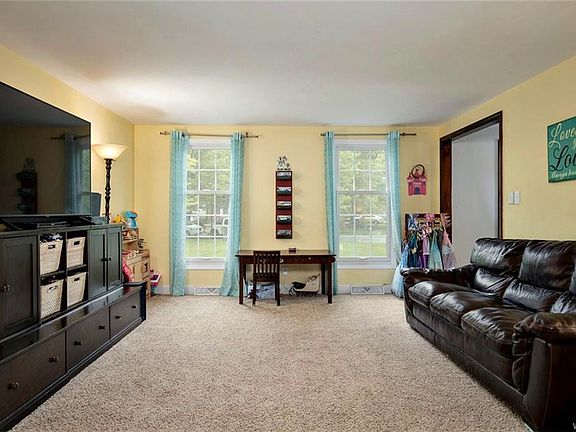 2nd image of 210 Glen Oak Dr