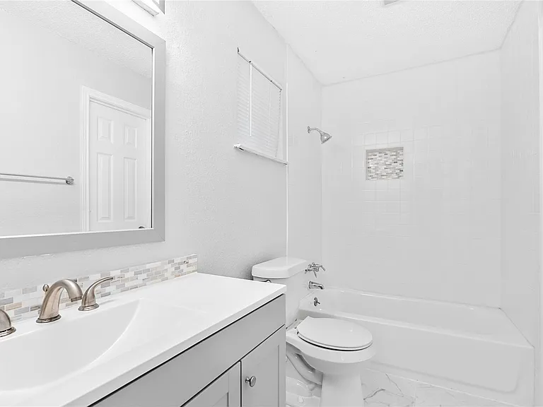 10511 Man O War Ave — Photo 11