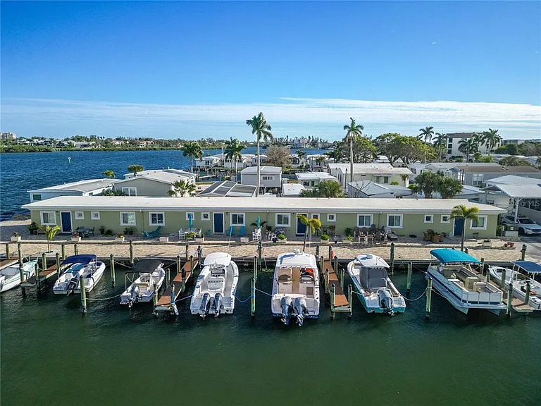 3740 Gulf Of Mexico Dr #114 — Photo 44